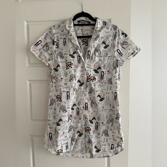 Zara Dresses & Skirts - Zara White Collared Button Down Short Sleeve Mini Short Dress Graphic Print XS